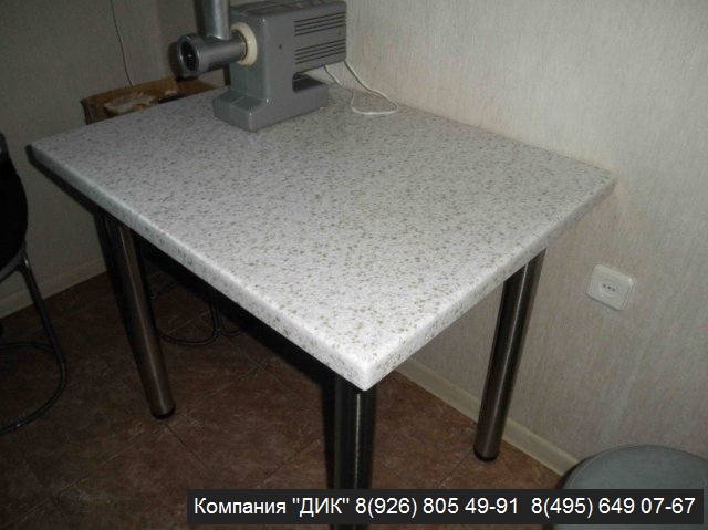 Столы из искусственного камня